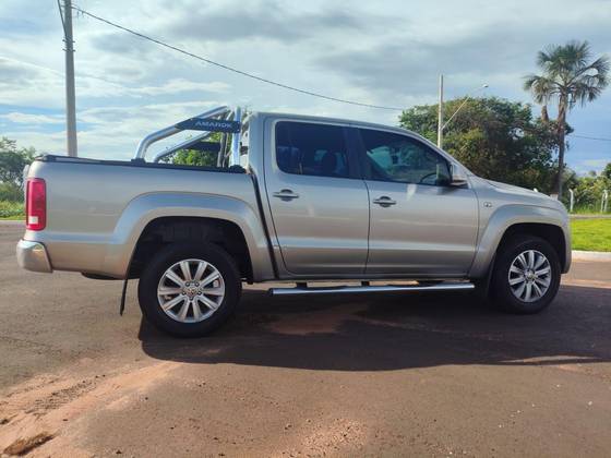 VOLKSWAGEN AMAROK 2.0 HIGHLINE 4X4 CD 16V TURBO INTERCOOLER DIESEL 4P AUTOMÁTICO VOLKSWAGEN AMAROK 2.0 HIGHLINE 4X4 CD 16V TURBO INTERCOOLER DIESEL 4P AUTOMÁTICO